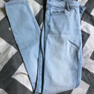 Hollister Super Skinny Jeans